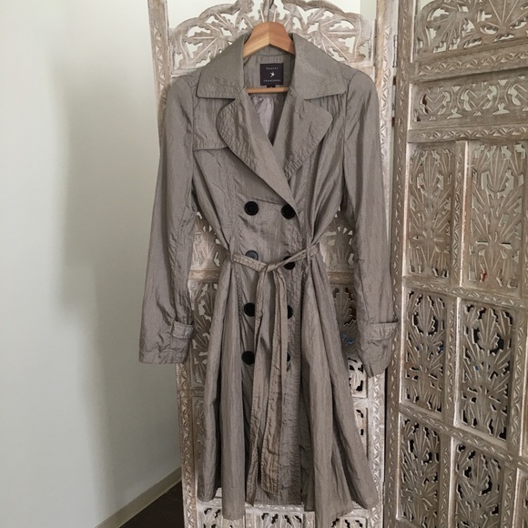 Forever 21 Jackets & Blazers - Forever 21 Rain Coat